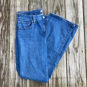 Levi’s 725 High Rise Bootcut